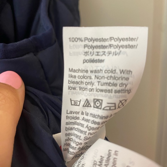 J.Crew navy Excursion vest in recycled poly with PrimaLoft® fill, size large. - Picture 8 of 9